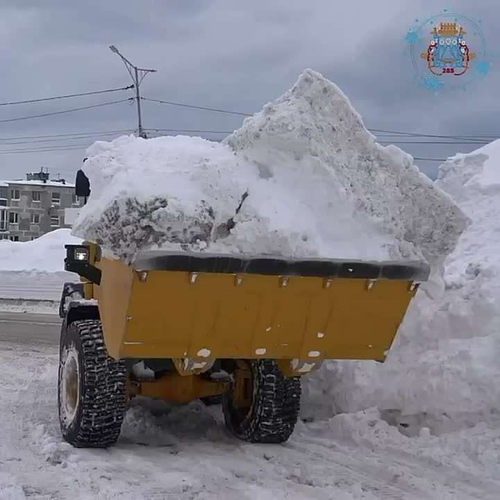В ПетропавловскеКамчатском в круглосуточном режиме ведутся работы по расчистке городских территорий