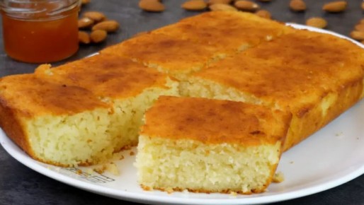 Пирог минута без муки объясняет простоту домашнего печенья из манной крупы