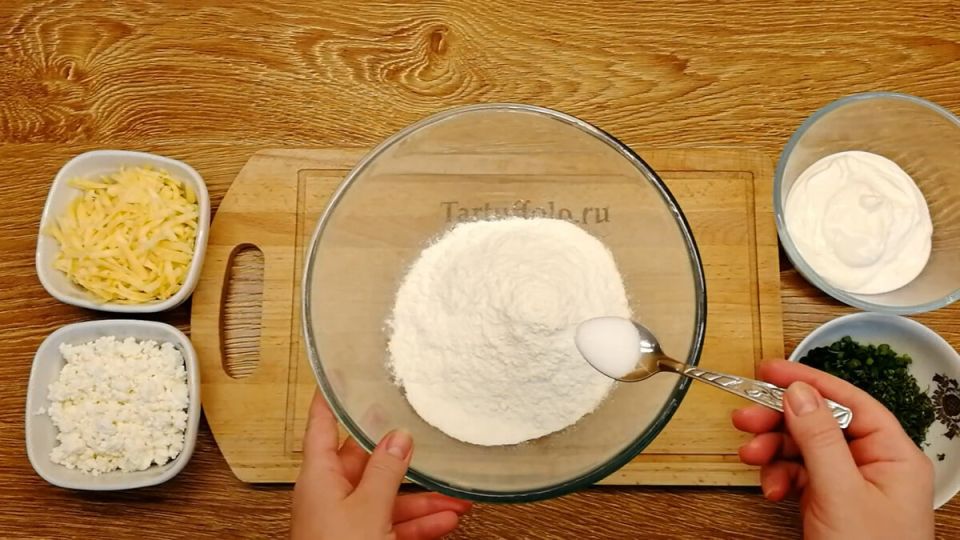 Вкусный хачапури на сковороде: готовим за пять минут