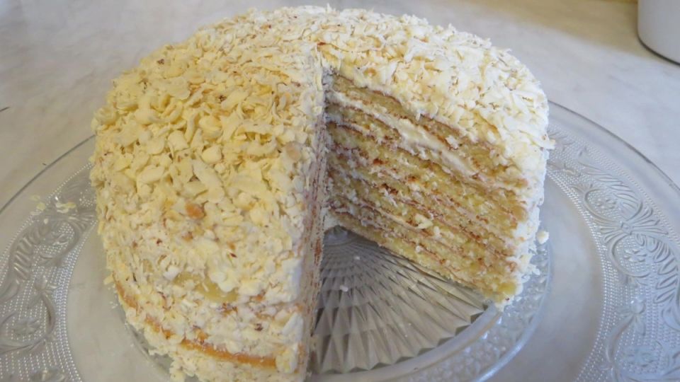 Удивительный торт «Молочная девочка» за 30 минут: простой и вкусный рецепт без выпечки