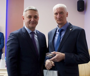 ������� ���������� ��������� ���������� ��������� � ���������������� ���������� � ���� ���������� ����������� �������