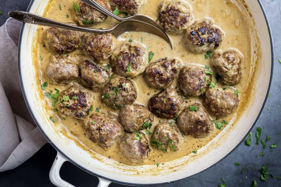 Универсальные фрикадельки: пять уникальных соусов для новых вкусовых открытий