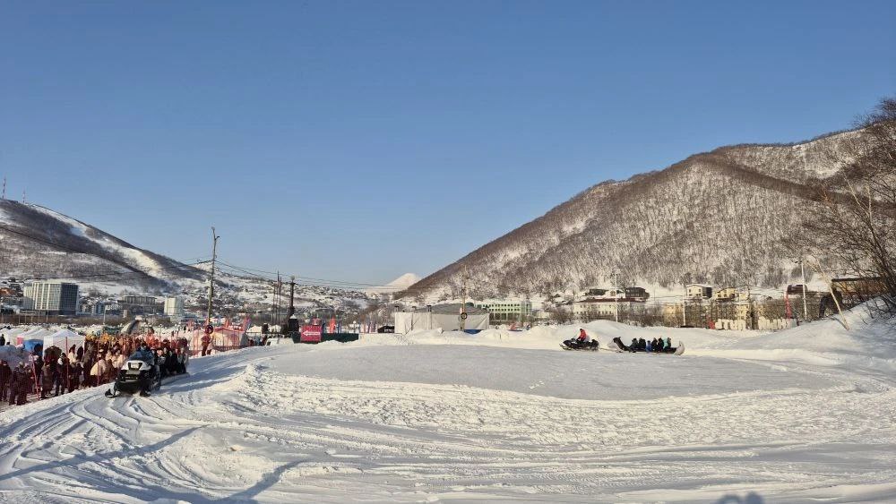 Евгений Беляев: Ярко, динамично, с характером – так можно сказать о праздничном Дне защитника Отечества и фестивале «Снежный путь – на драйве города!» Евгений Беляев: Ярко, динамично, с характером – так можно сказать о праздничном Дне защитника Отечества и фестивале «Снежный путь – на драйве города!»