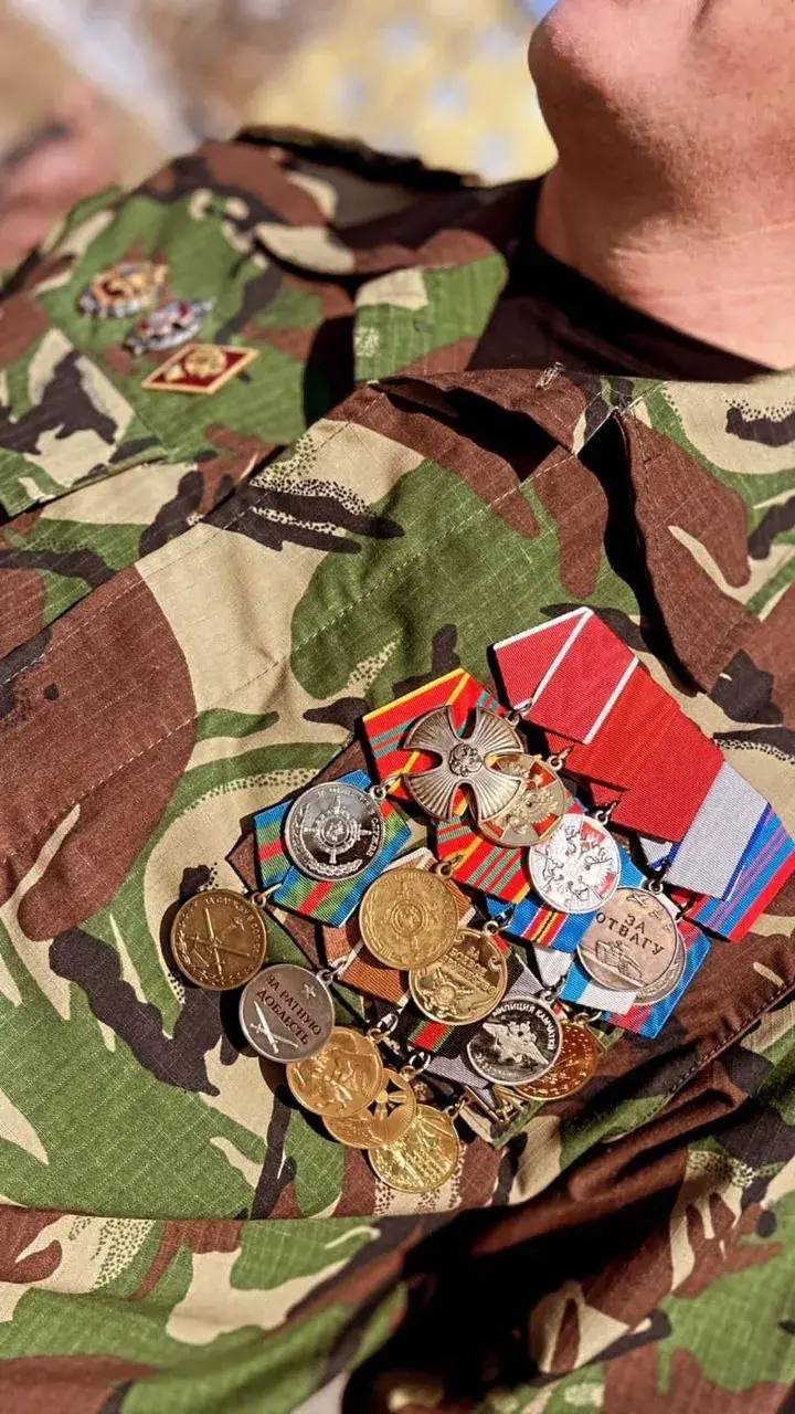 Моё поколение воспитывалось так: если ты мужик, ты должен служить Моё поколение воспитывалось так: если ты мужик, ты должен служить