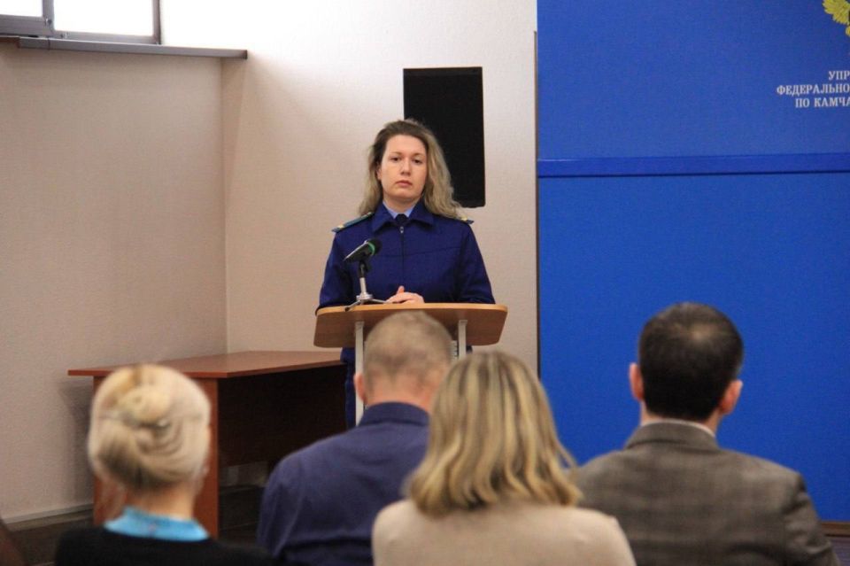 Помощник прокурора края по надзору за исполнением законодательства