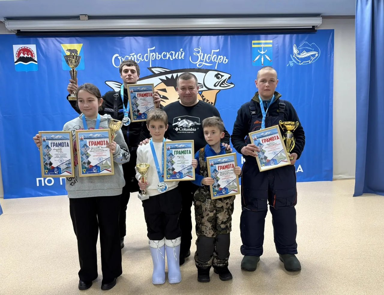 Елизовчанин выиграл снегоход за зубаря длиной почти 30 сантиметров Елизовчанин выиграл снегоход за зубаря длиной почти 30 сантиметров