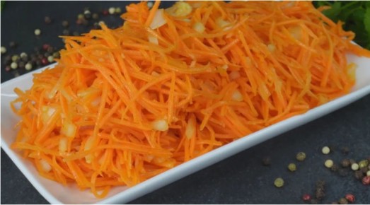 Салат «Санькина любовь»: лёгкость, доступность и отличный вкус