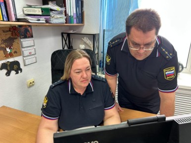 Предприниматель удерживал с пенсионерки деньги в счёт погашения долгов, но оставлял их на счетах своего предприятия