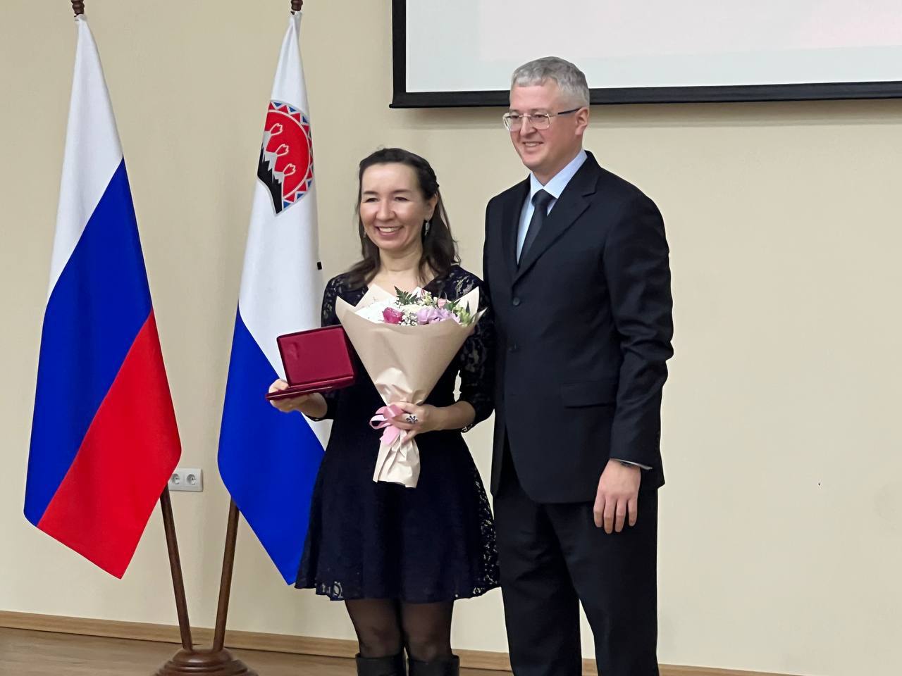 Медикам Камчатки вручили государственные награды за мужество и героизм, проявленные во время сильнейшего землетрясения в прошлом году Медикам Камчатки вручили государственные награды за мужество и героизм, проявленные во время сильнейшего землетрясения в прошлом году