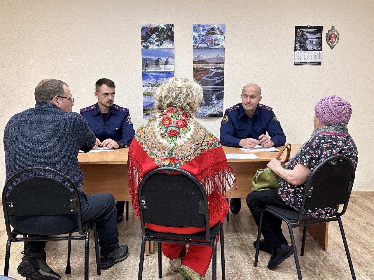 Руководитель следственного управления Следственного комитета Российской Федерации по Камчатскому краю Владимир Владимирович Кулаков провел выездной личный прием жителей региона Руководитель следственного управления Следственного комитета Российской Федерации по Камчатскому краю Владимир Владимирович Кулаков провел выездной личный прием жителей региона