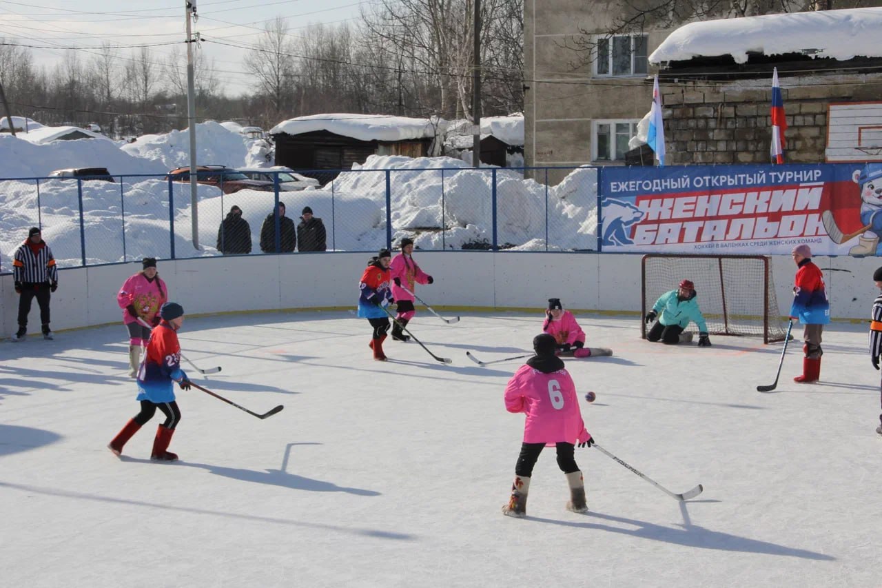 1 марта, в День рождения регионального отделения партии «Единая Россия», в Мильково прошел традиционный открытый женский турнир по хоккею в валенках 1 марта, в День рождения регионального отделения партии «Единая Россия», в Мильково прошел традиционный открытый женский турнир по хоккею в валенках