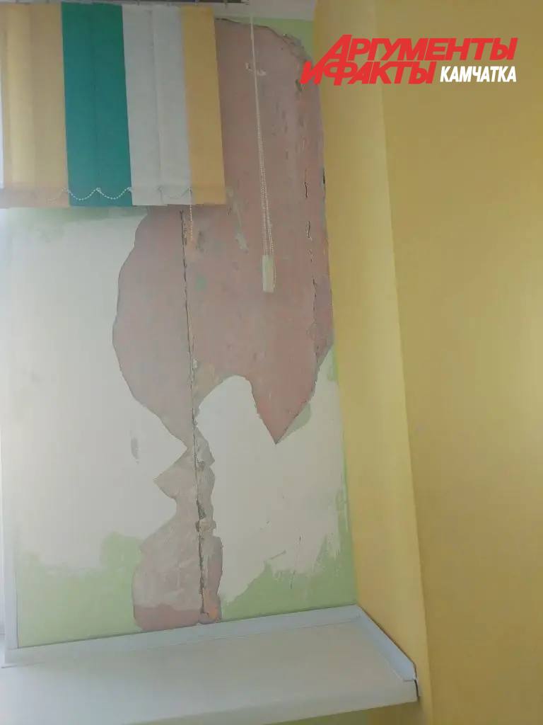 Стены трещат: родители учеников 31-й школы в Петропавловске бьют тревогу Стены трещат: родители учеников 31-й школы в Петропавловске бьют тревогу
