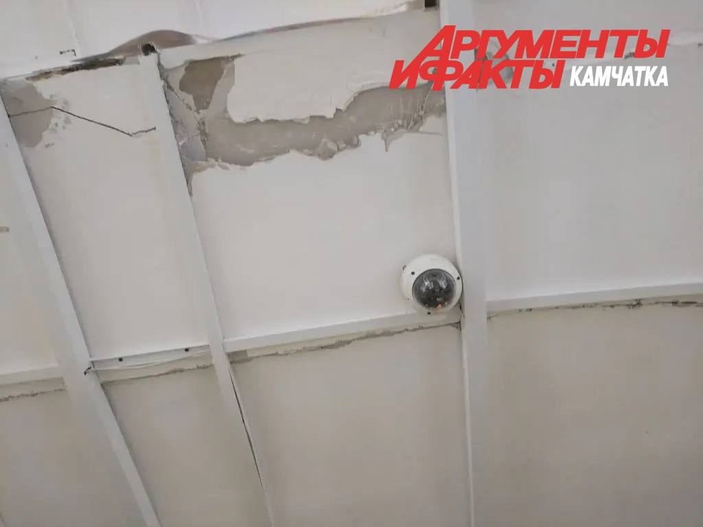 Стены трещат: родители учеников 31-й школы в Петропавловске бьют тревогу Стены трещат: родители учеников 31-й школы в Петропавловске бьют тревогу