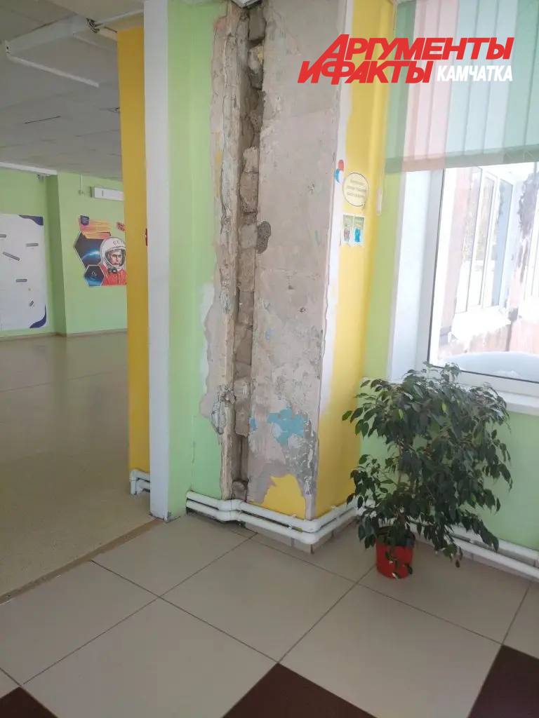 Стены трещат: родители учеников 31-й школы в Петропавловске бьют тревогу