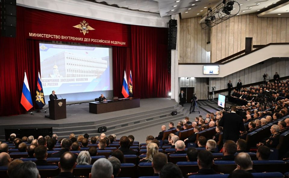 �������� ����� ������� �������� � ������������� ������, ������������� �� ������ ����� �� ��������� � ���������