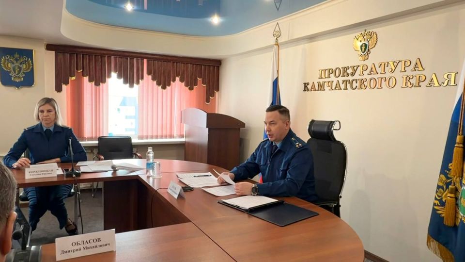 Вопросы взаимодействия правоохранительных органов по делам о преступлениях, подсудных суду присяжных, обсудили в прокуратуре региона