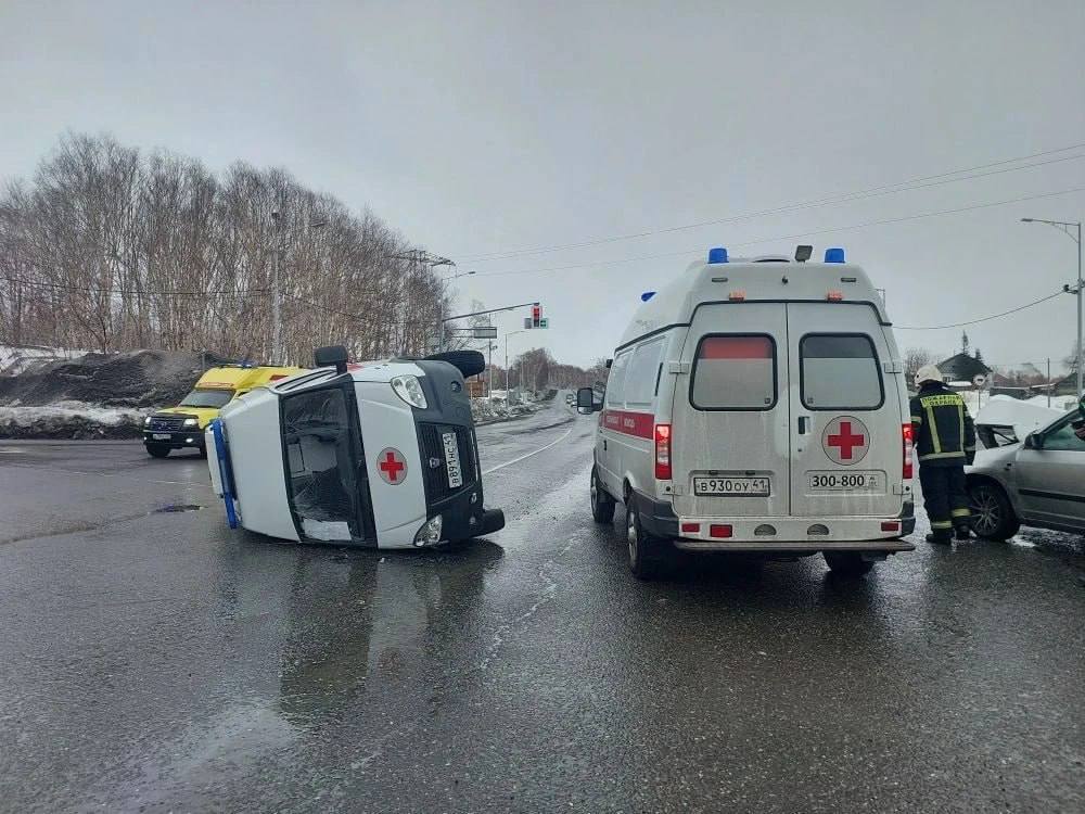 Прокуратура начала проверку после ДТП с участием автомобиля скорой помощи на Камчатке