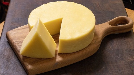 Нежный сыр по домашнему рецепту: простота и вкус
