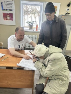 Волонтеры Камчатского края помогли маломобильным избирателям на муниципальных выборах, назначенных на 5 апреля