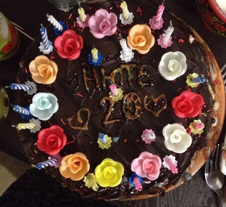 Нежный торт с заварным кремом и фруктами для праздника