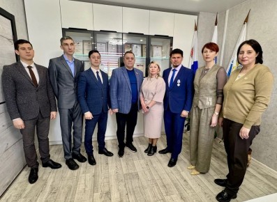 В Контрольно-счетной палате Петропавловска состоялась встреча с ветераном СВО — участником проекта «Герои Камчатки»