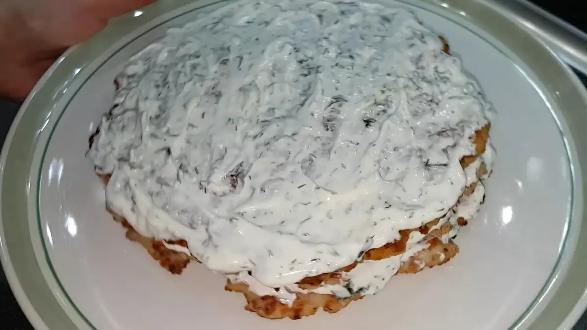 Вкусный торт из фарша: простой рецепт для праздничного стола