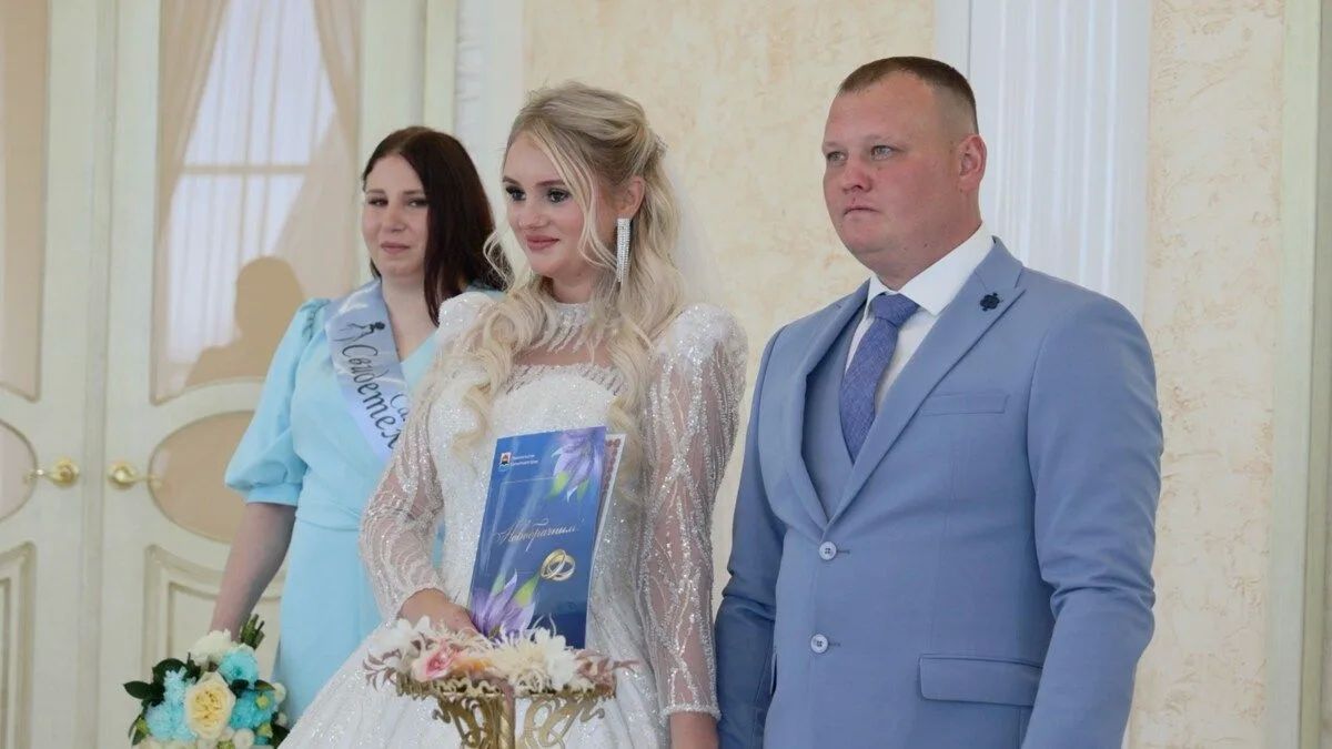В День семьи, любви и верности — торжественные церемонии бракосочетания! В День семьи, любви и верности — торжественные церемонии бракосочетания!