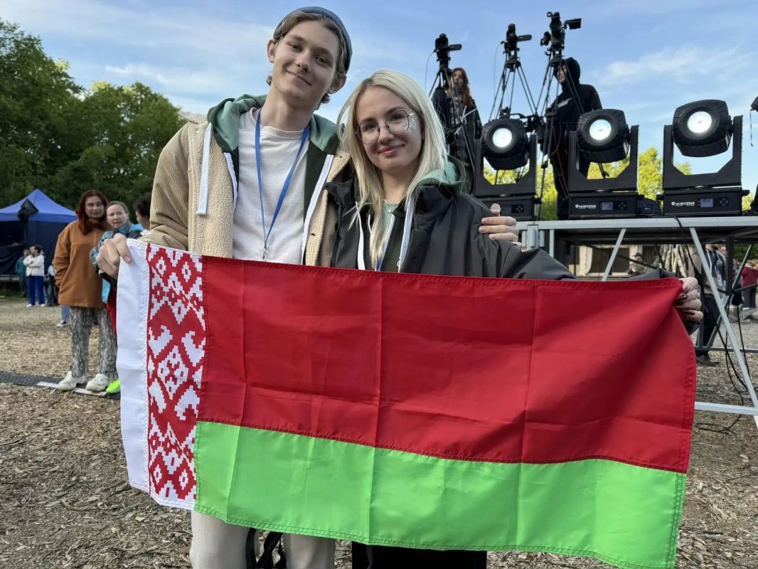 На Камчатке стартовала первая в этом году бесплатная смена лагеря «Экосистема» На Камчатке стартовала первая в этом году бесплатная смена лагеря «Экосистема»
