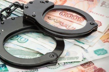 Оператор связи на Камчатке присвоила 130 тысяч рублей и внесла ложные данные в систему — дело ушло в суд