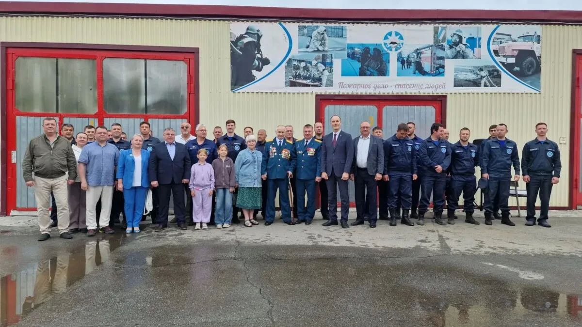 Легендарный камчатский пожарный Виктор Пахомов ушёл на пенсию Легендарный камчатский пожарный Виктор Пахомов ушёл на пенсию