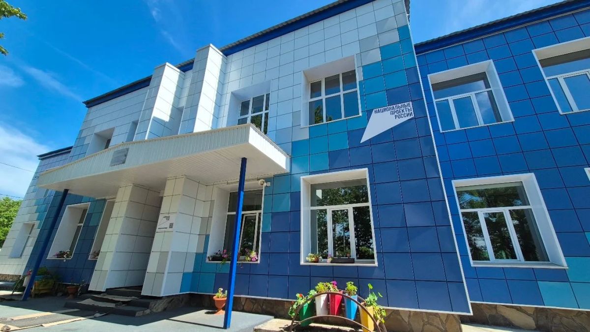 В Петропавловске-Камчатском под руководством врип Главы города Андрея Воровского состоялось выездное совещание на территории МБОУ «Средняя школа №35» в микрорайоне Сероглазка В Петропавловске-Камчатском под руководством врип Главы города Андрея Воровского состоялось выездное совещание на территории МБОУ «Средняя школа №35» в микрорайоне Сероглазка