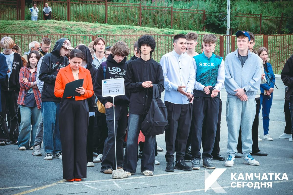 День знаний отметили в Камчатском политехническом техникуме День знаний отметили в Камчатском политехническом техникуме
