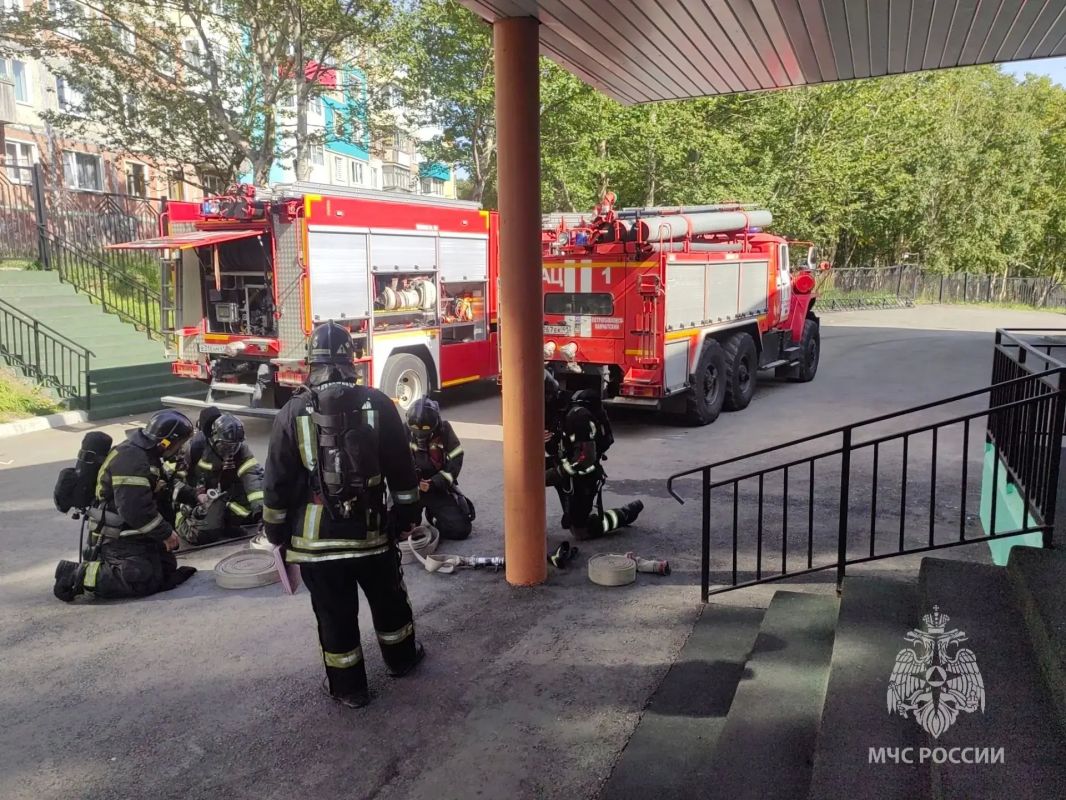 Тренировка по эвакуации на случай пожара прошла в СОШ №28 имени Кирдищева Тренировка по эвакуации на случай пожара прошла в СОШ №28 имени Кирдищева