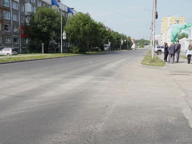 В Петропавловске завершили укладку асфальта на улице Ларина