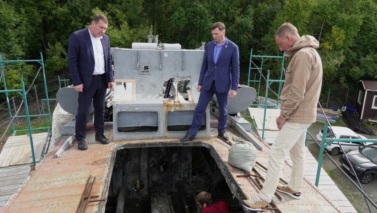 В Петропавловске-Камчатском начали реставрацию памятника «Торпедный катер» В Петропавловске-Камчатском начали реставрацию памятника «Торпедный катер»