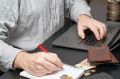 С октября пенсии некоторых граждан станут выше