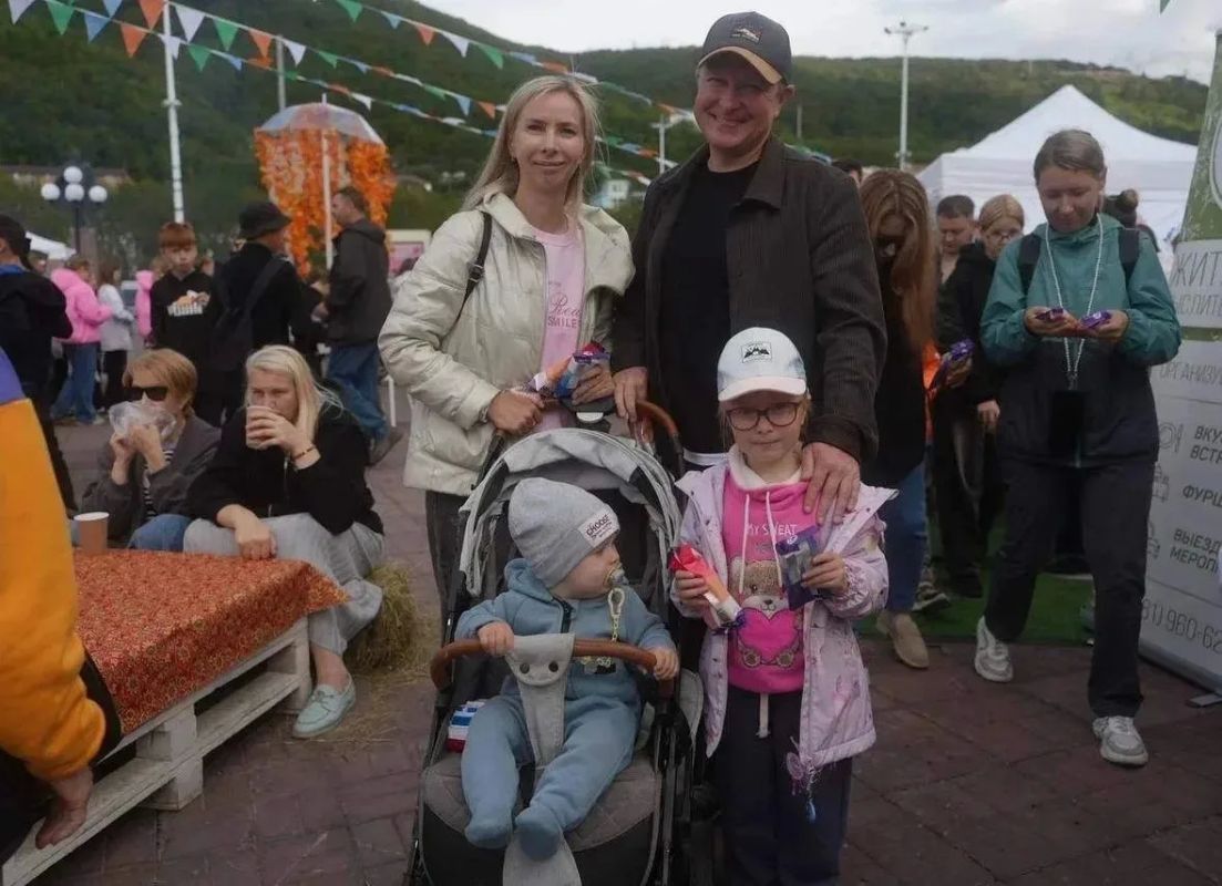Больше 1000 порций мороженого раздали в Петропавловске на День города Больше 1000 порций мороженого раздали в Петропавловске на День города