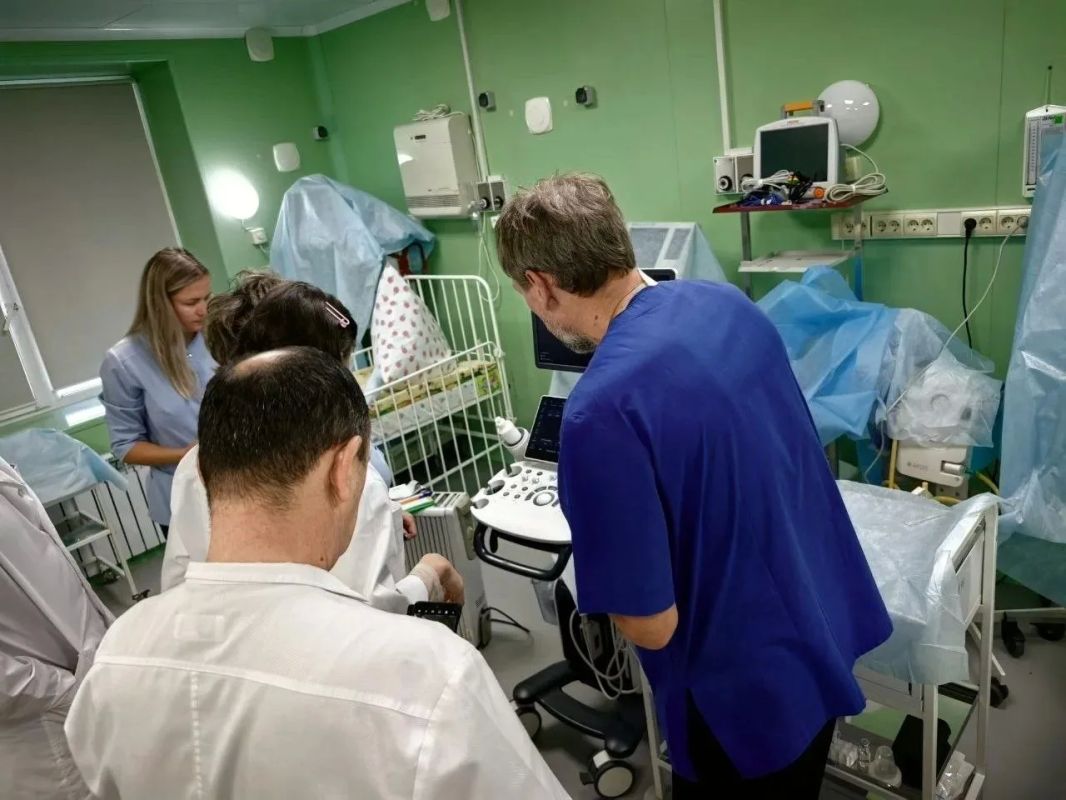 В Краевой детской больнице осваивают передовые ультразвуковые технологии В Краевой детской больнице осваивают передовые ультразвуковые технологии