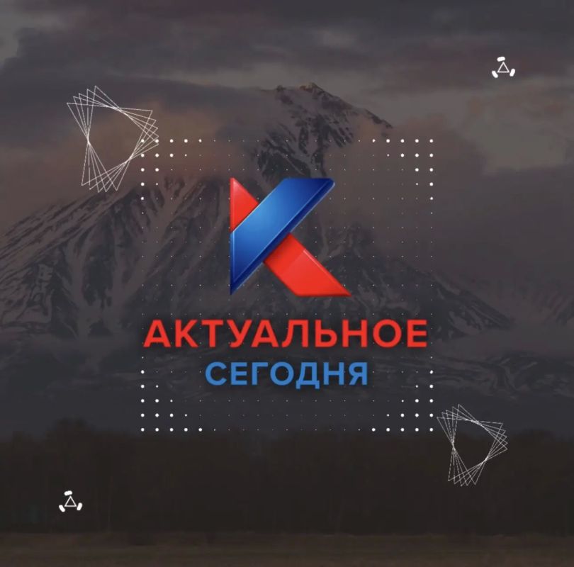 Незаметно подкрался вечер. Дни проходят быстро, за окном уже настоящая осень