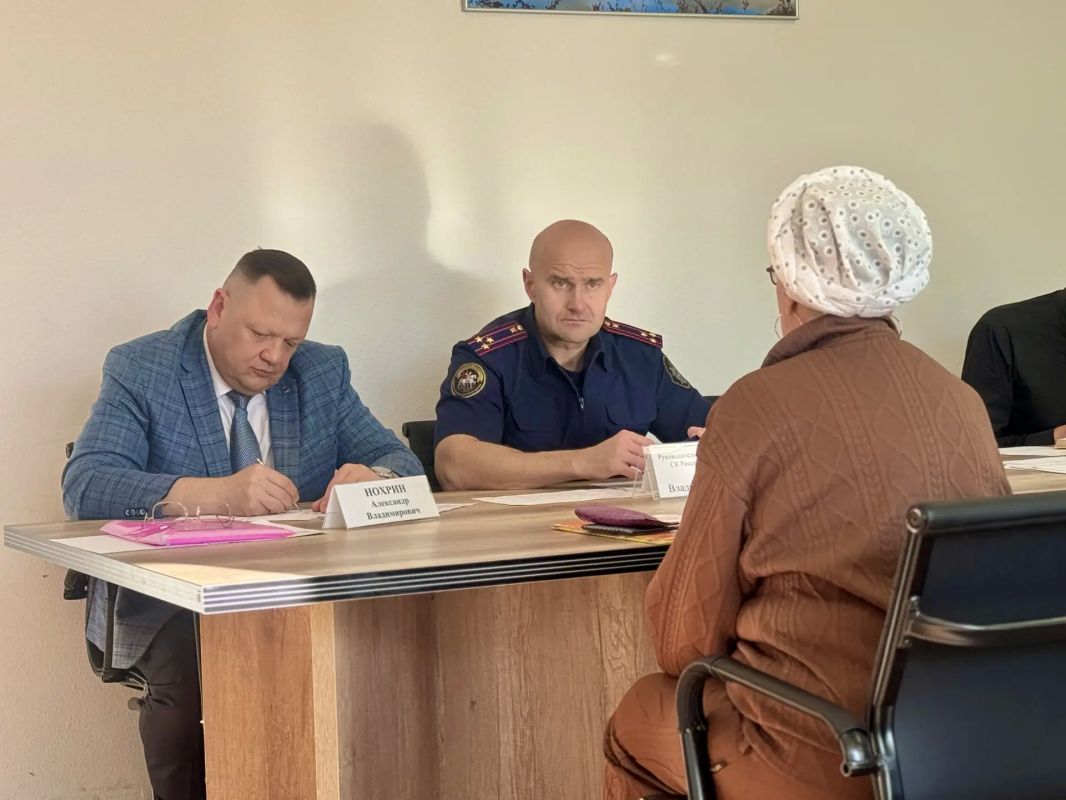В Камчатском крае состоялся приём граждан по вопросам нарушения прав в сфере здравоохранения В Камчатском крае состоялся приём граждан по вопросам нарушения прав в сфере здравоохранения