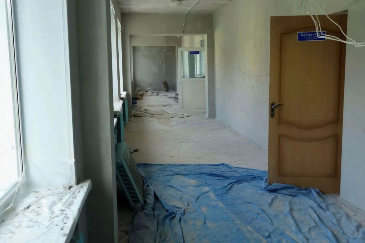 В ЛЕСНОВСКОЙ ШКОЛЕ ПРОДОЛЖАЕТСЯ КАПИТАЛЬНЫЙ РЕМОНТ