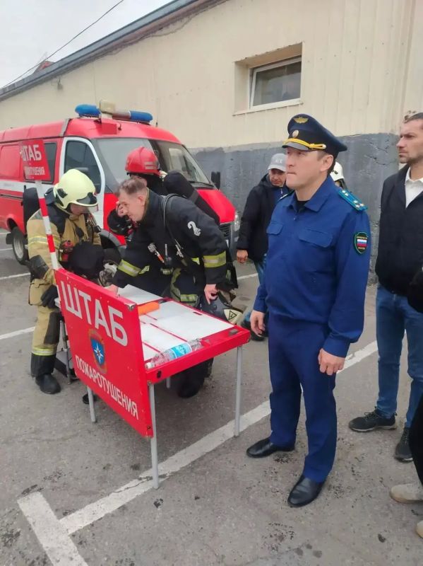 Прокурор выехал на место пожара на рынке в Петропавловске-Камчатском Прокурор выехал на место пожара на рынке в Петропавловске-Камчатском