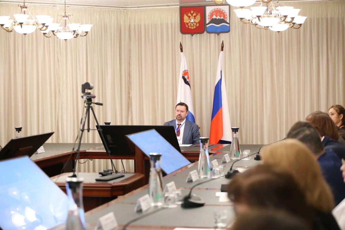 На Камчатке 6–7 октября проходит конференция «Эффективное взаимодействие контрольносчетных органов, исполнительной и законодательной власти На Камчатке 6–7 октября проходит конференция «Эффективное взаимодействие контрольносчетных органов, исполнительной и законодательной власти