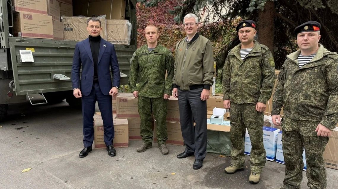 Три партии оборудования за последние две недели доставили камчатским морпехам