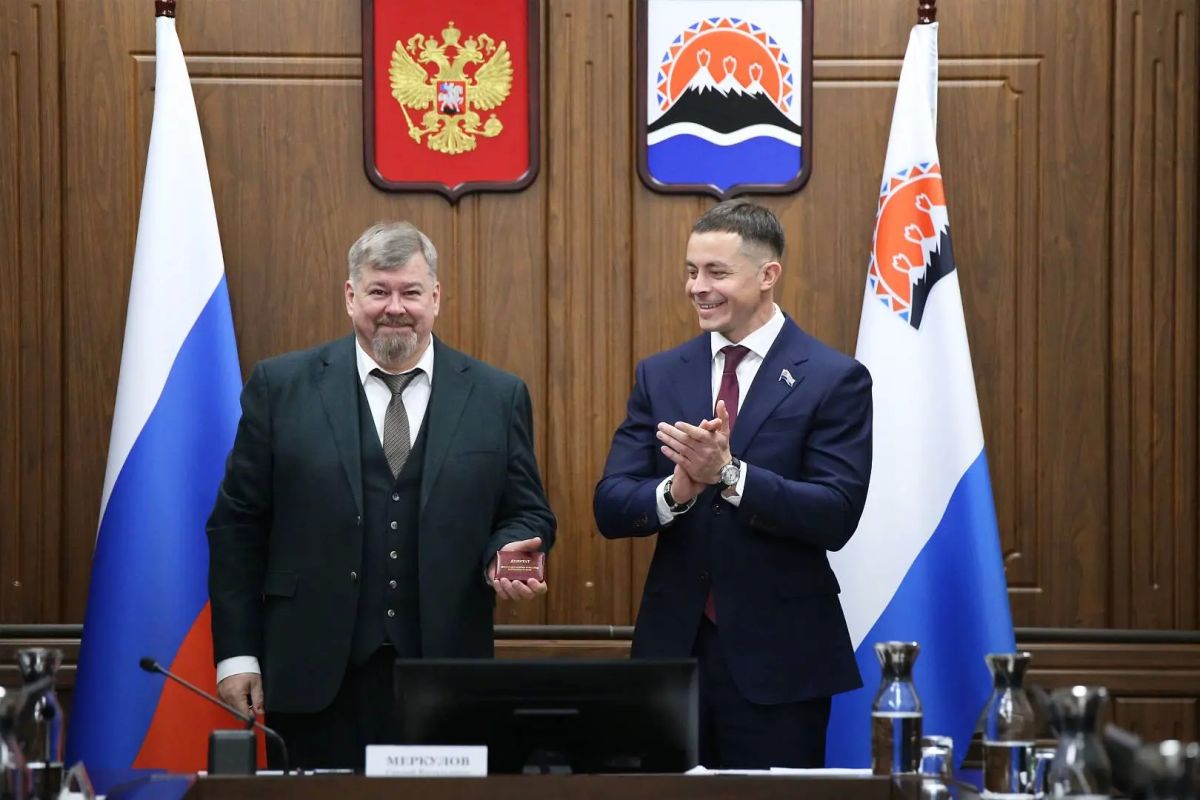 В Заксобрании Камчатки назвали руководителей комитетов В Заксобрании Камчатки назвали руководителей комитетов