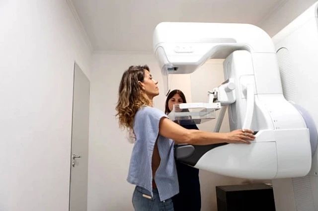 BRCA1 и BRCA2 — не приговор, но сигнал: кто в группе риска по раку груди