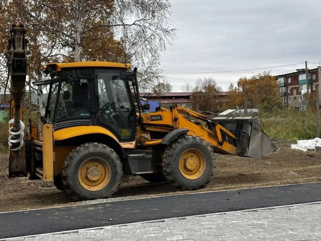 Благоустройство парка отдыха на проспекте Космонавтов завершается в Милькове Благоустройство парка отдыха на проспекте Космонавтов завершается в Милькове