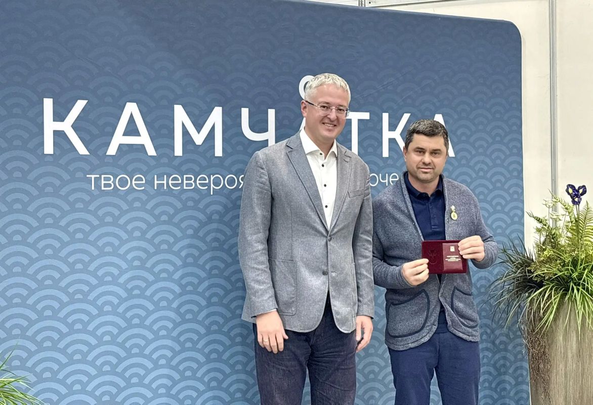 На Камчатке наградили лучших представителей туристической отрасли На Камчатке наградили лучших представителей туристической отрасли