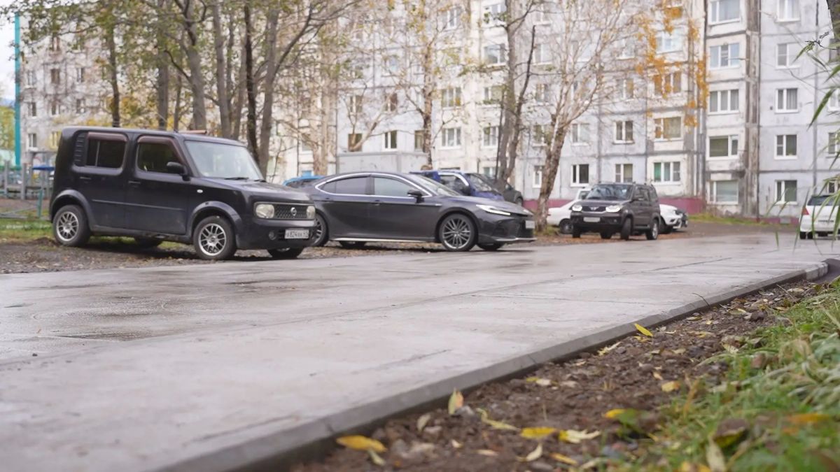 «Губернаторский контроль» совместно с депутатами проверили ход реализации президентской программы «Дальневосточные дворы» «Губернаторский контроль» совместно с депутатами проверили ход реализации президентской программы «Дальневосточные дворы»