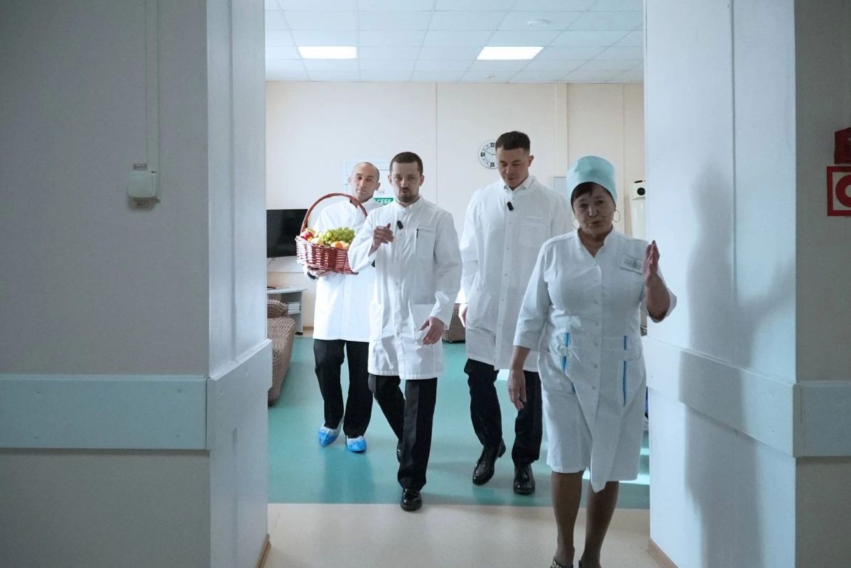 Сергей Меркулов: В госпитале Вилючинска раненых поднимают на ноги умелым лечением и материнской заботой Сергей Меркулов: В госпитале Вилючинска раненых поднимают на ноги умелым лечением и материнской заботой
